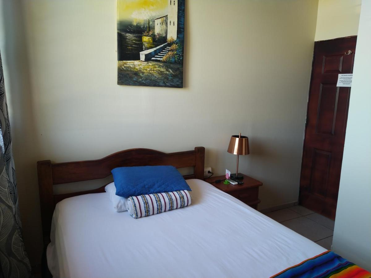 Hotel Antiguo Antiguo Cuscatlán Pokoj fotografie
